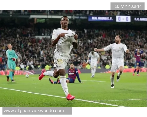 西甲赛季被犯规次数统计久保建英维尼修斯名列前茅